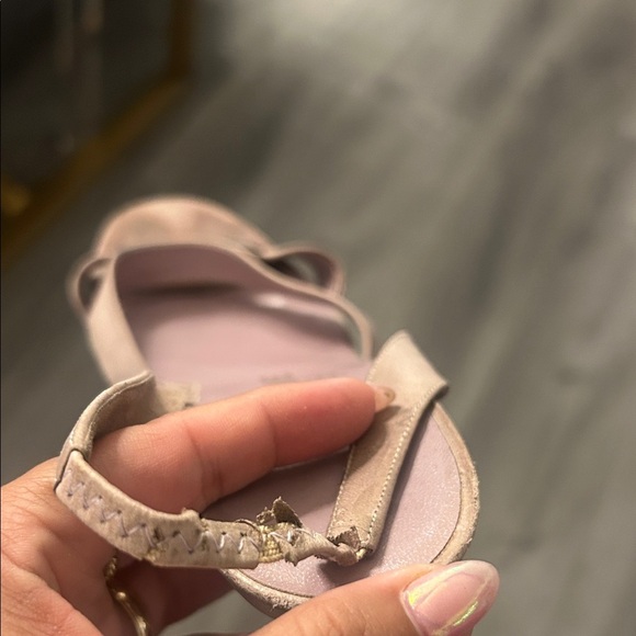 CHANEL VINTAGE Women's Beige Strappy Sandals Sz 36 - Picture 5 of 9